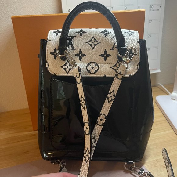 Louis Vuitton Hot Springs Backpack - Picture 2 of 4